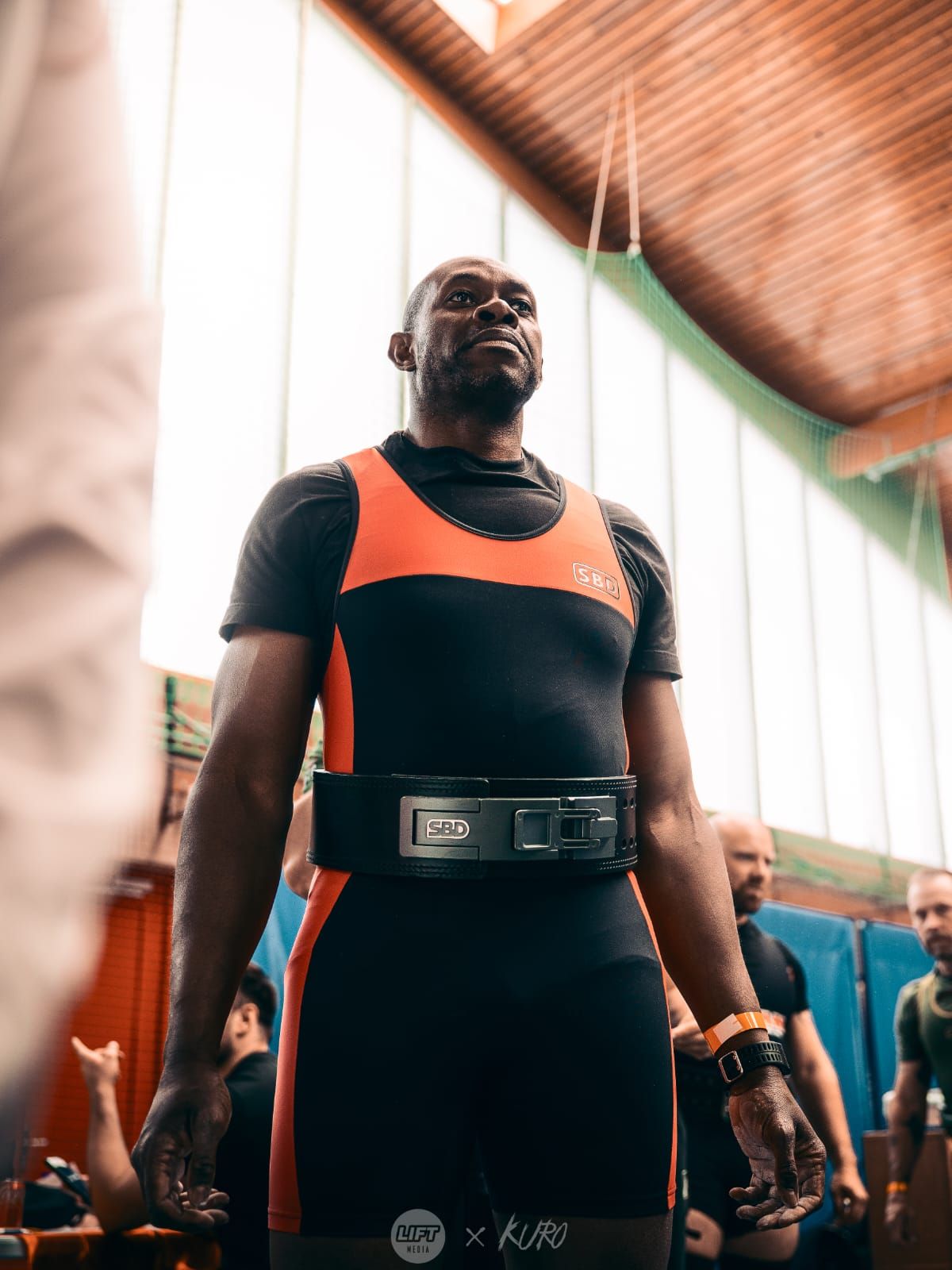 Eloi, ceinture serrée, concentré avant sa tentative au Championnat de Belgique 2026